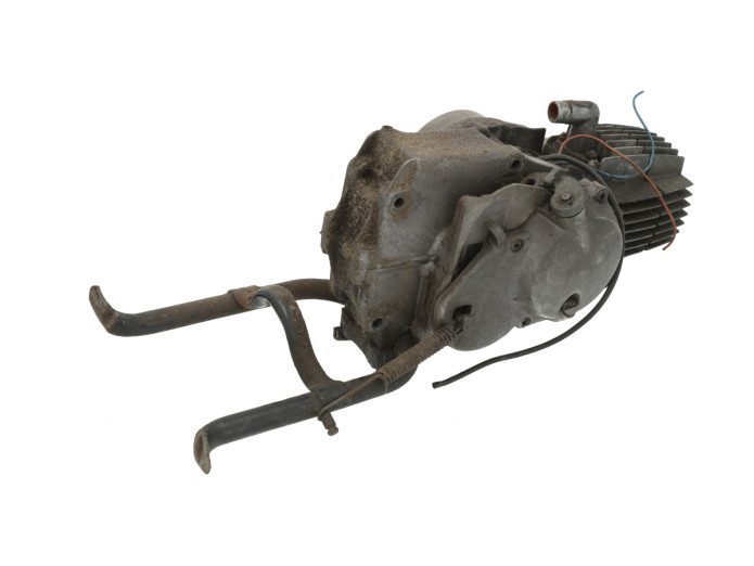 Puch E50 aanloopmotor 4 lager met cilinder